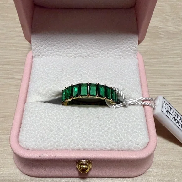 Eternity Ring with Gold Setting And Green Emerald Gemstones - Picture 4 of 9